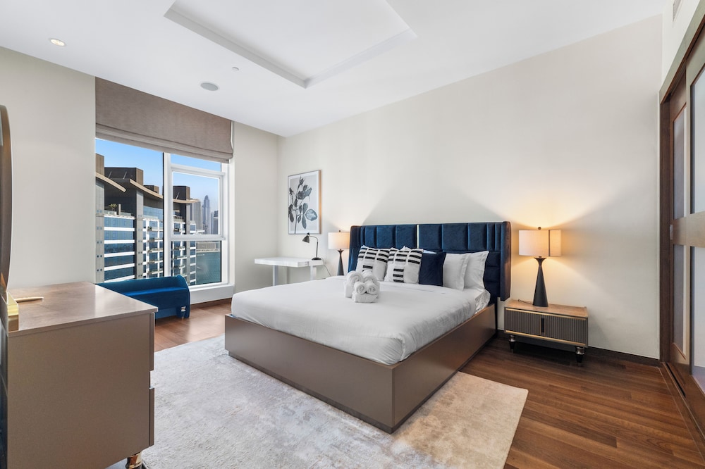 Waves - Palm Jumeirah Apt with Balco
