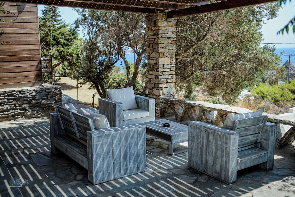 Zen Blue Suites Luxury and Nature in Kea