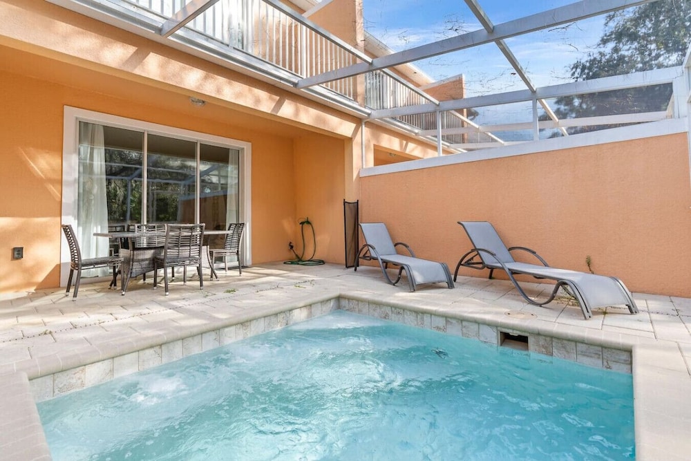 Amazing Family House w pvt Pool - 1605
