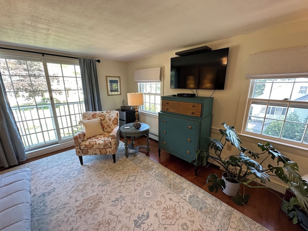 Inn at Perkins Cove