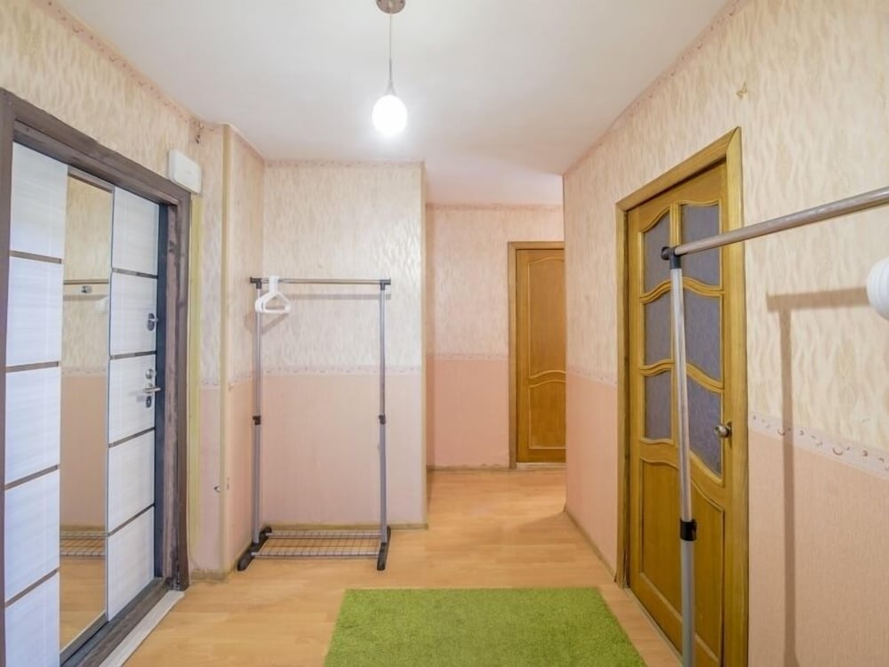 Apartment - Generala Tyuleneva 35