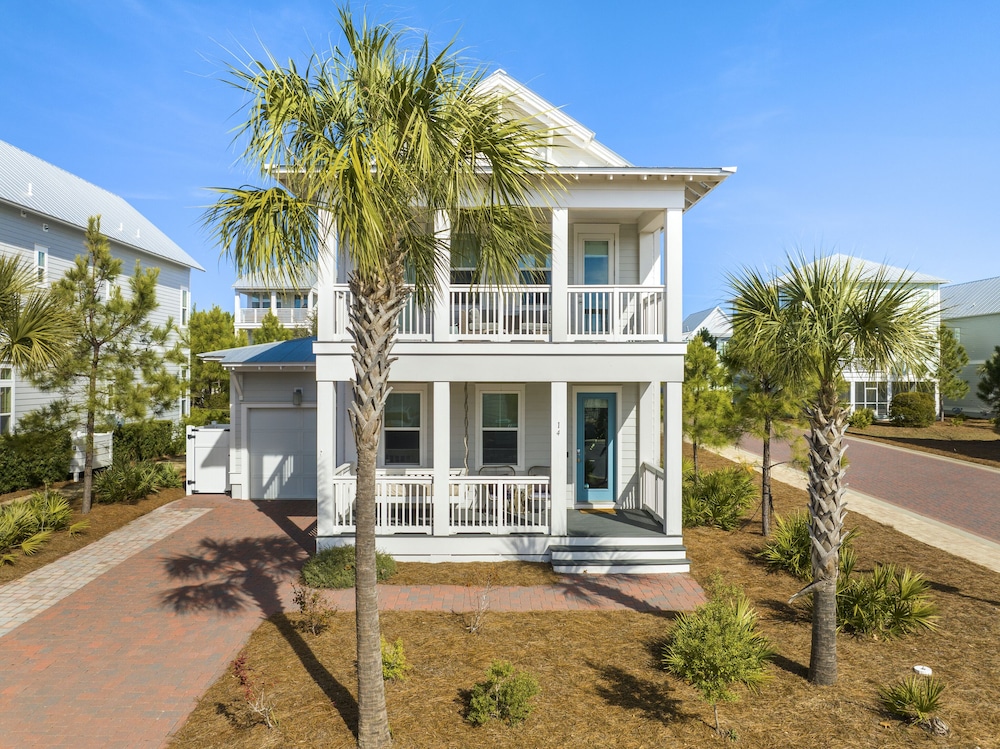Prominence on 30A by Panhandle Getaways