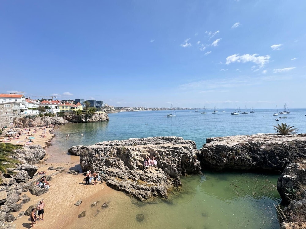 The Pearl - Cascais Guest House - City & Beach