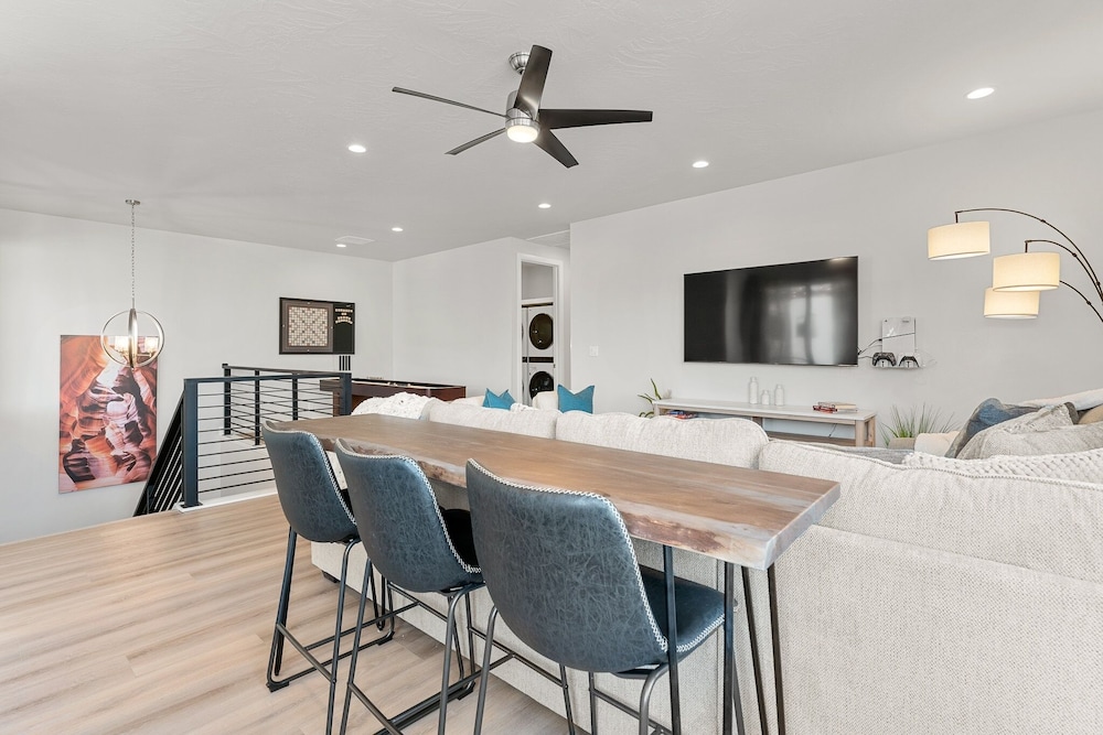 Oasis Retreat 5 Bedroom Townhouse