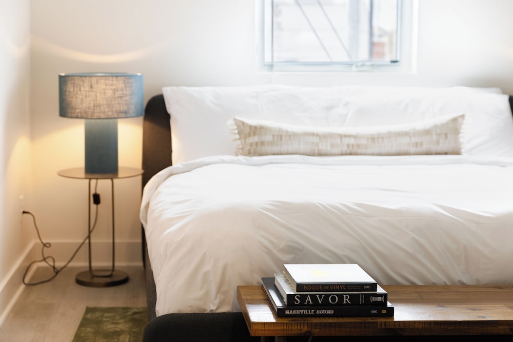 The Outrider by AvantStay Chic Stay Close to Broadway