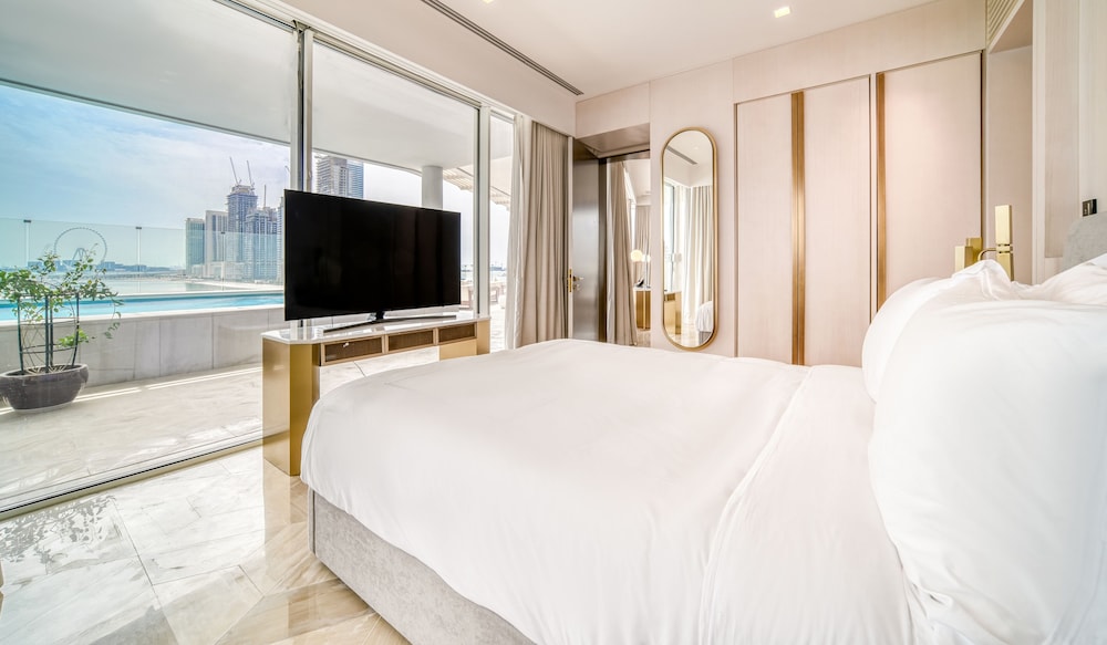 Five Palm Jumeirah Residences -Mint Stay