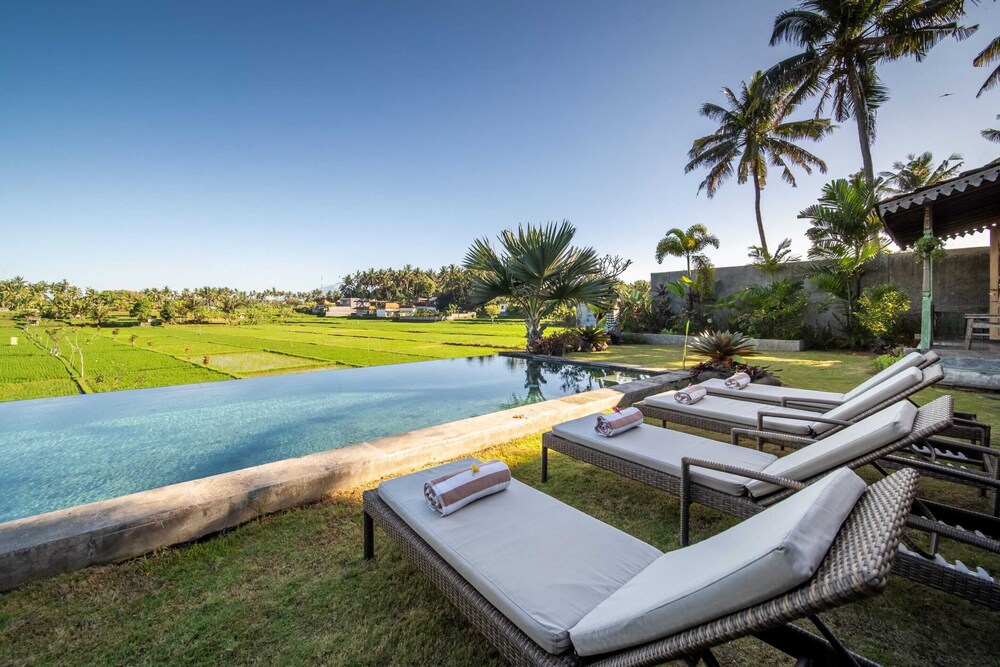 Incredible View, Traditional Villa, 3br, Ubud view 5