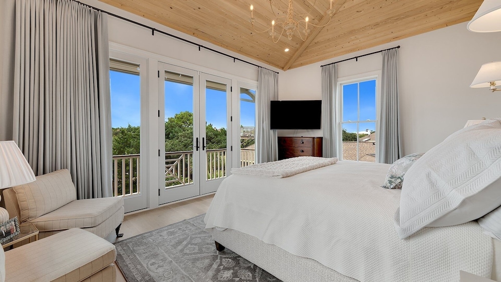 Georgetown Vacations - Above The Top Of The Line - Tennessea House 6 Bedroom Home by RedAwning - Property Image 3