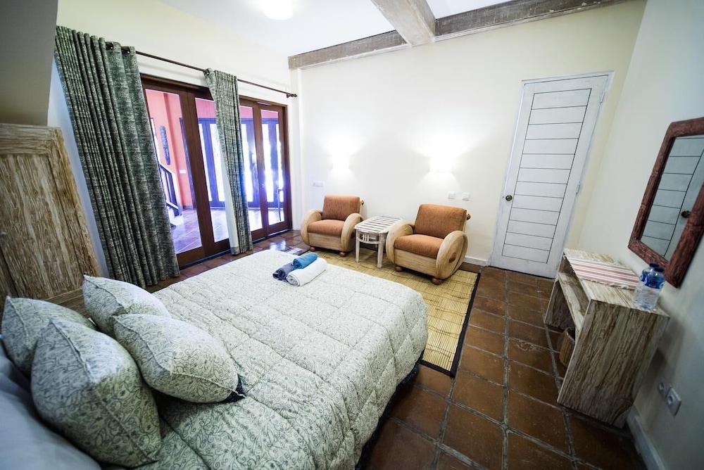 Easy Surf Villa-1