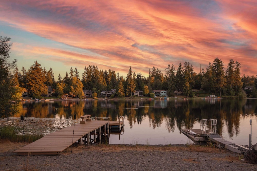 @ Marbella Lane - Hidden Gem on Scenic Shady Lake