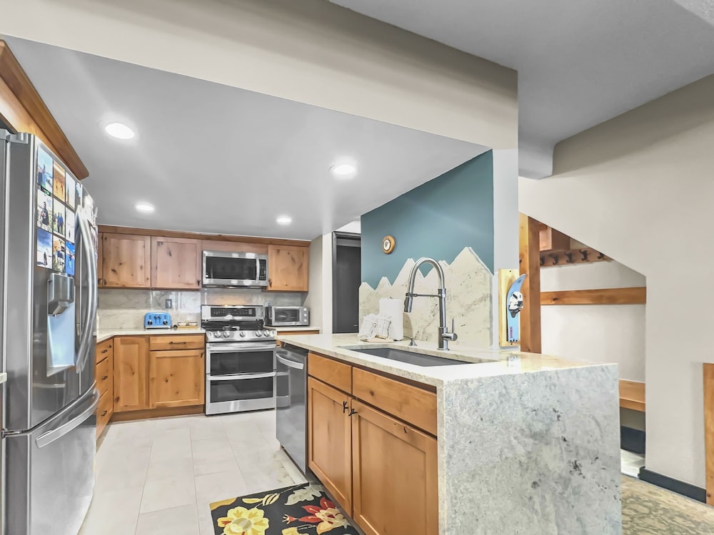 SkyRun - Vacation Condos in Copper Mountain Resort CO