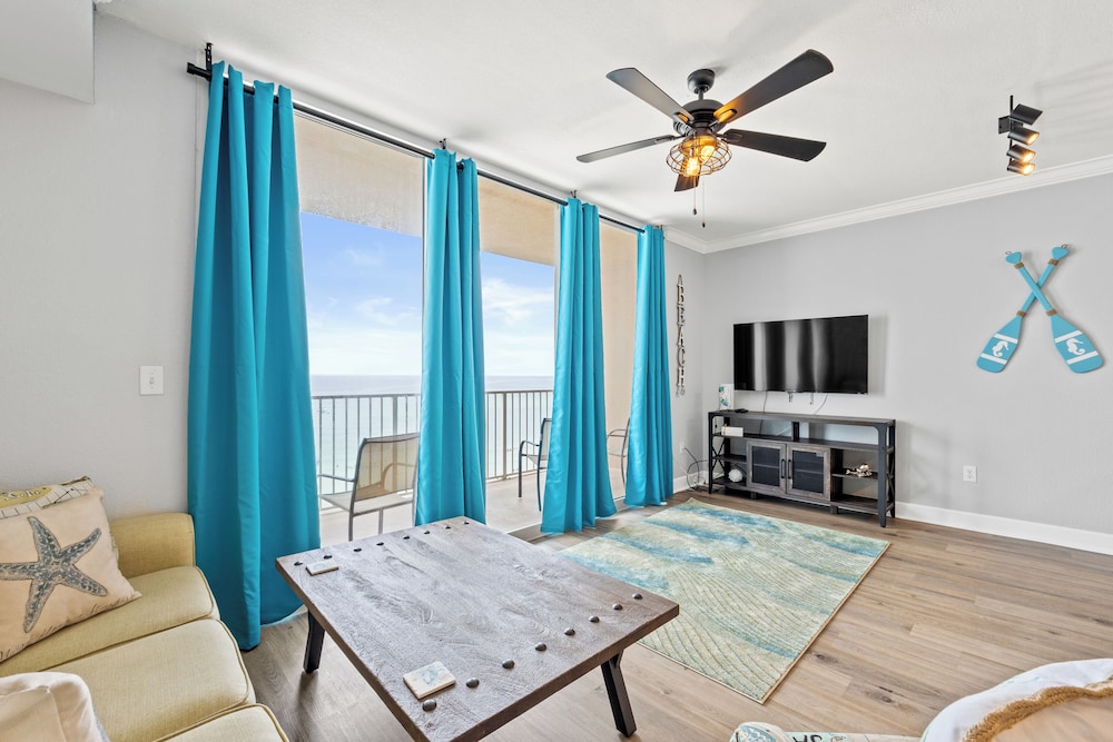 Tidewater by Book That Condo