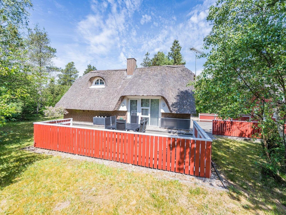 6 Person Holiday Home in Norre Nebel