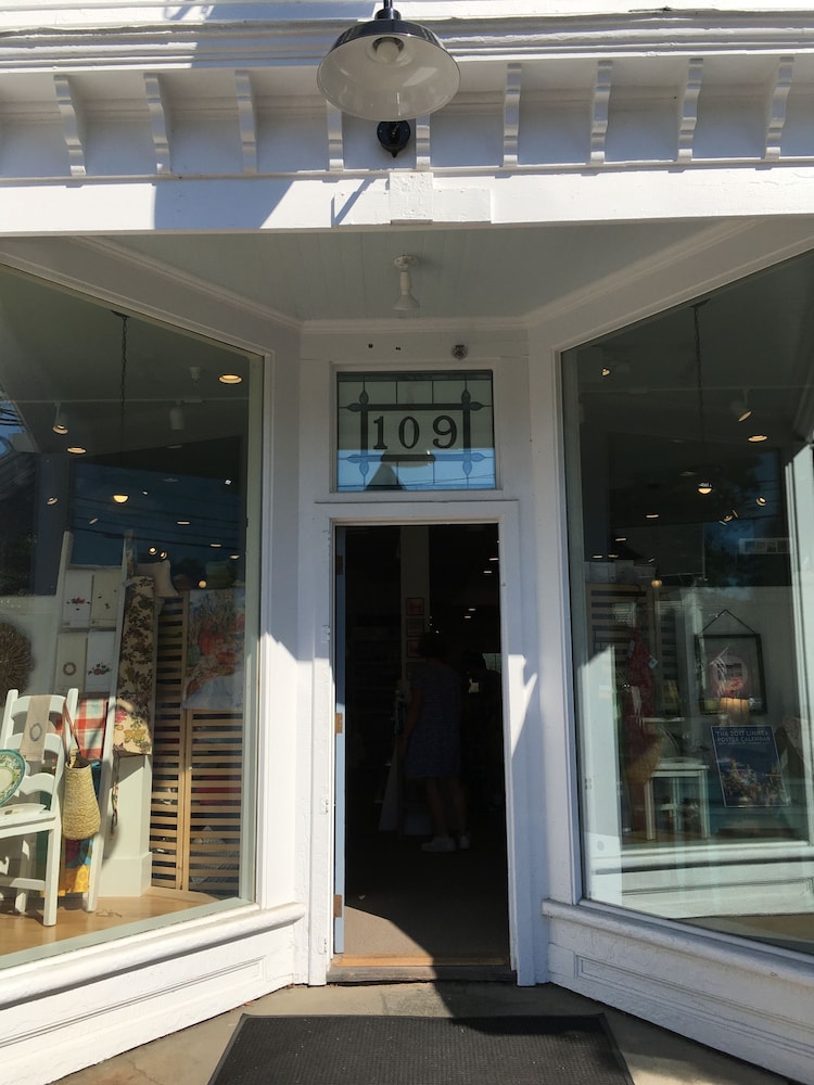 109 Main Street