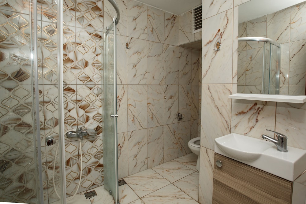 Guven Suite House