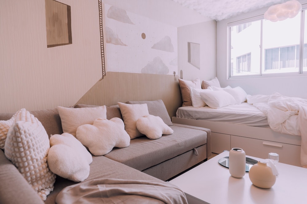 Puff Cloud House with Private Sauna