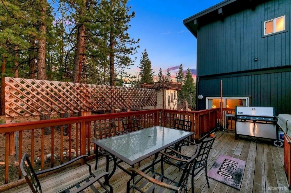 3748 Terrace Drive 5 Bedroom Home
