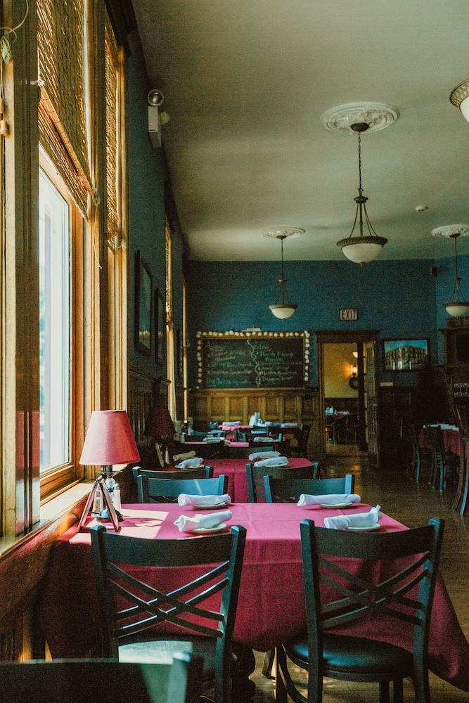 The Hotel Belvidere