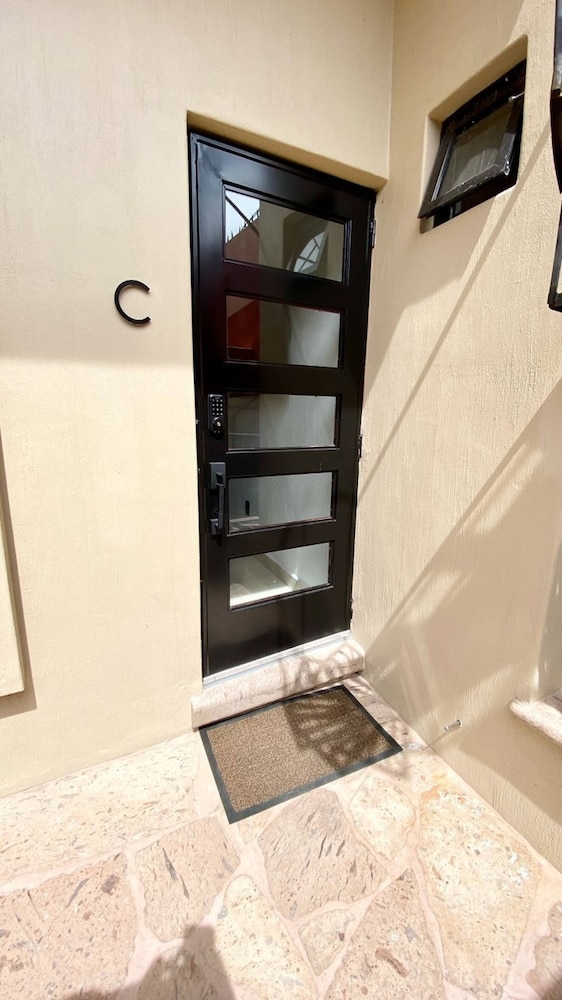 Ajijic 1 Bedroom Guesthouse -walk To Everything -patio -bikes - Pickleball Court