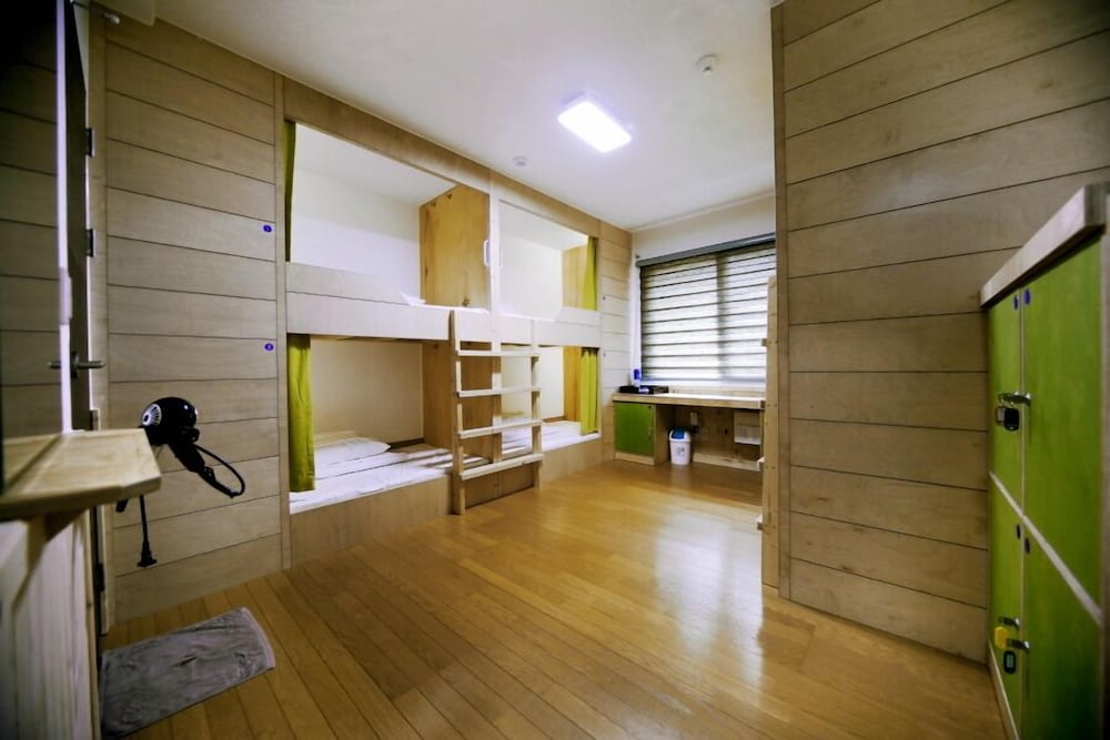 Backpacker's Home 4