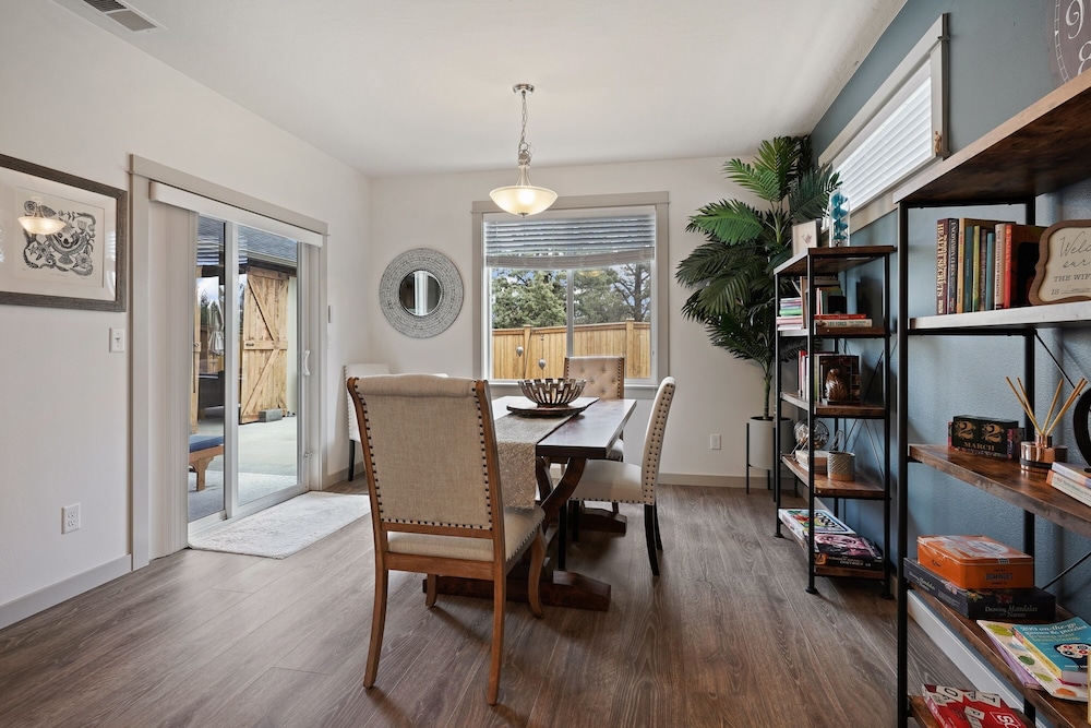 Wellville 3 Bedroom Home by RedAwning view 3