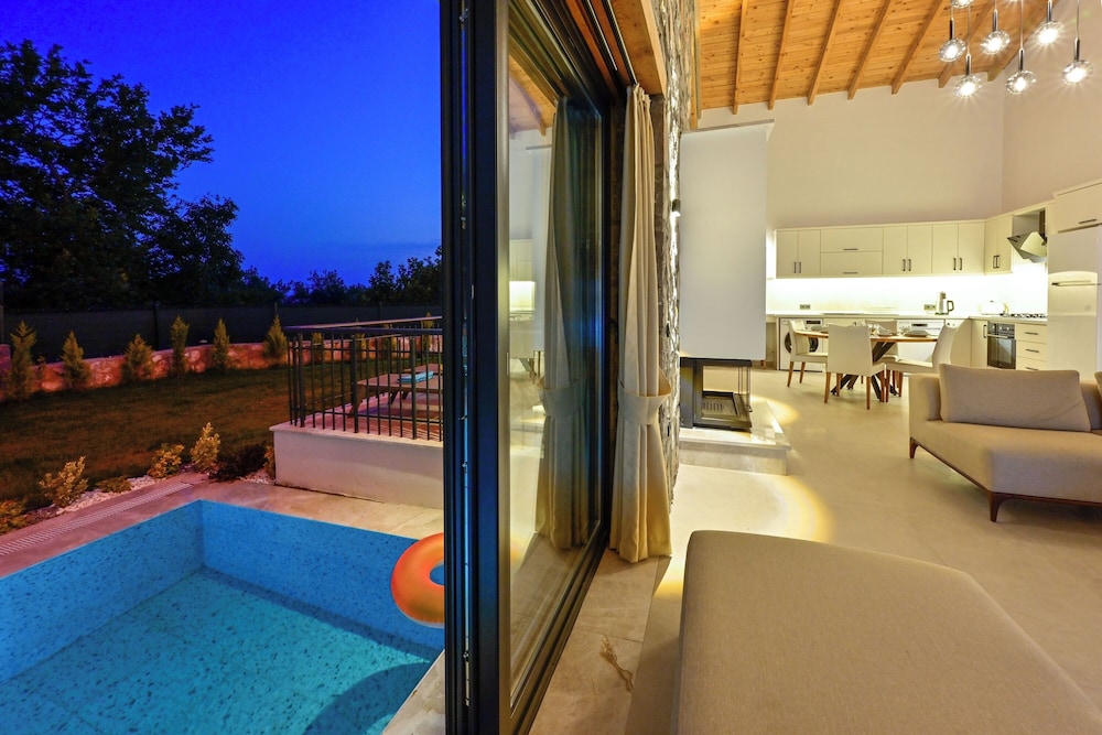 Yaka Esinti Villa