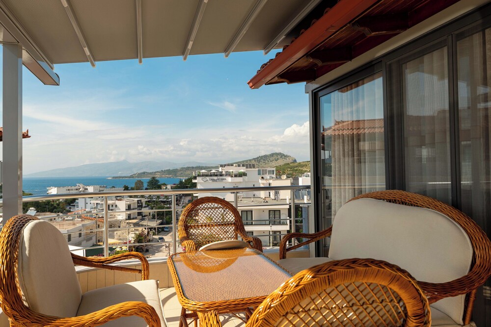 Villa JIOTA