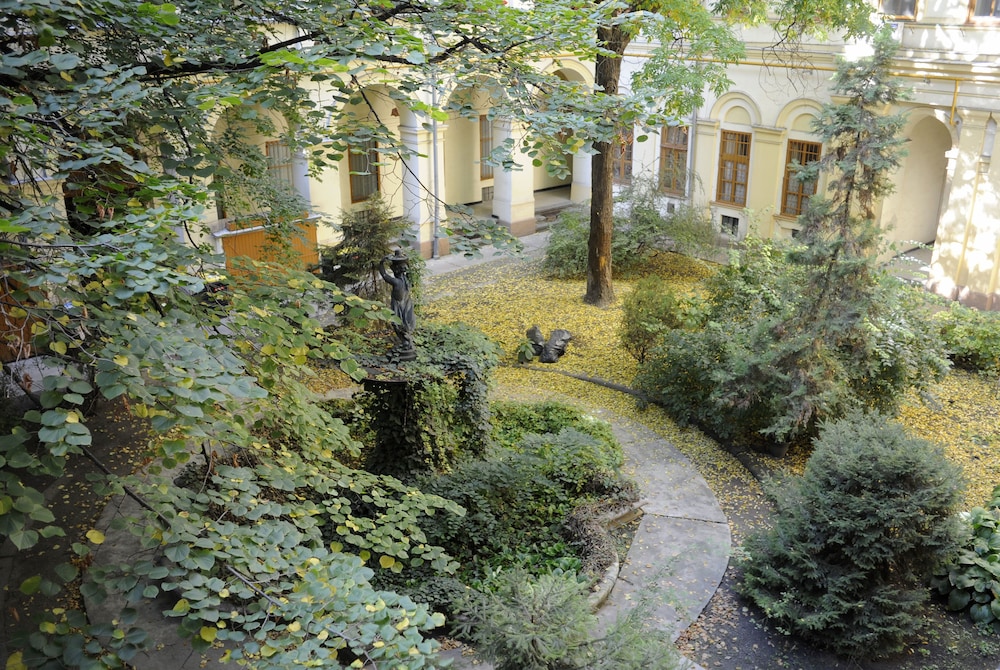 L10 Apartment Budapest view 5