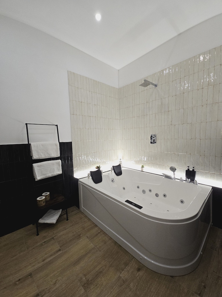 Ventuno Dei Luxury Suites - San Giovanni