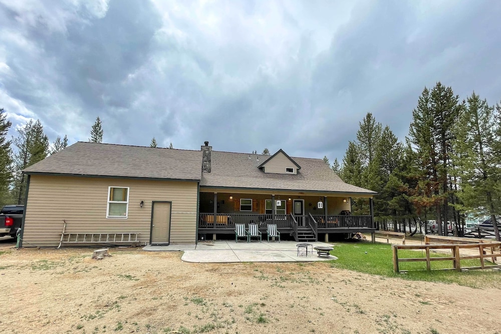 La Pine Hideaway Near Deschutes National Forest! view 4