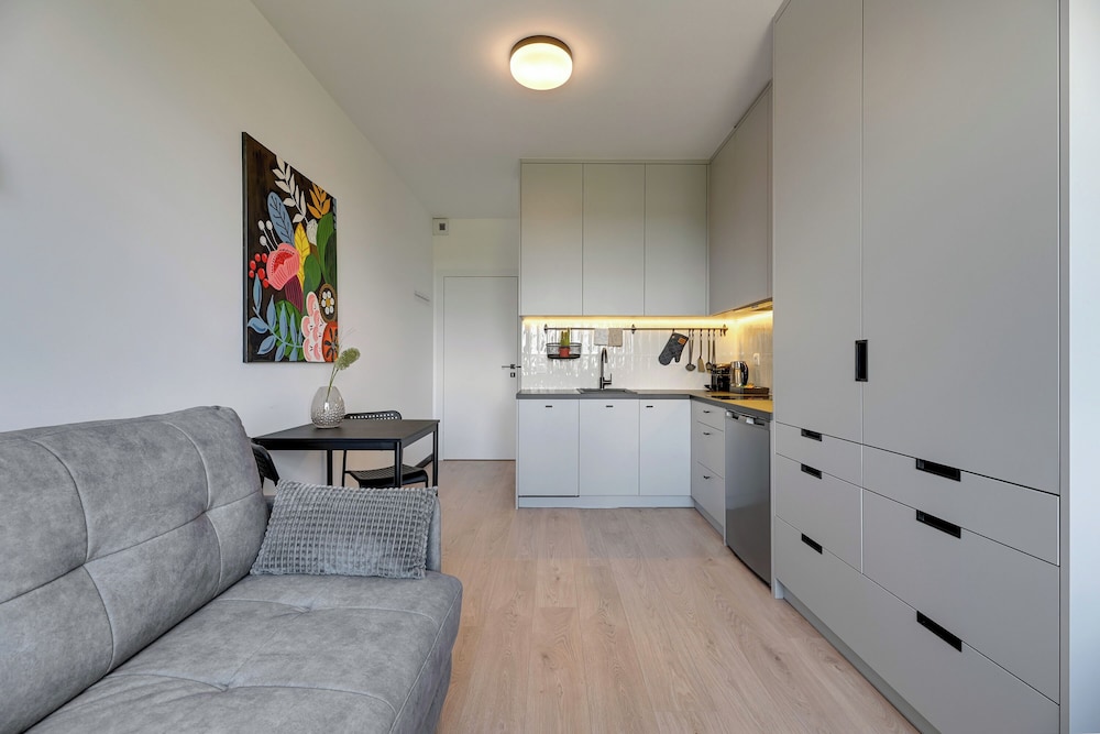 Doki Living & Foodhall by Downtown Apartments