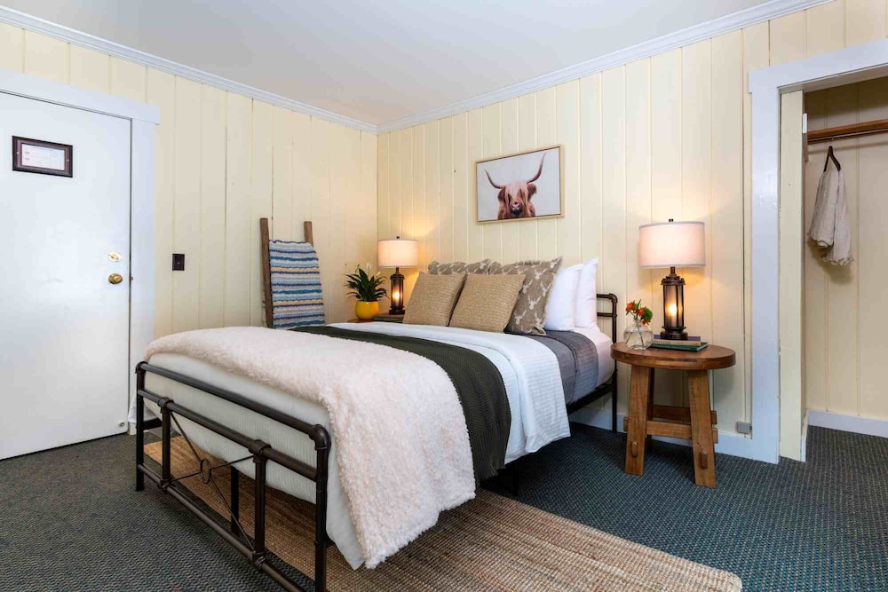 Tucker Hill Lodge