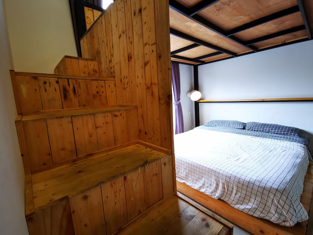 The Woodz Thematic Homestay photo 5