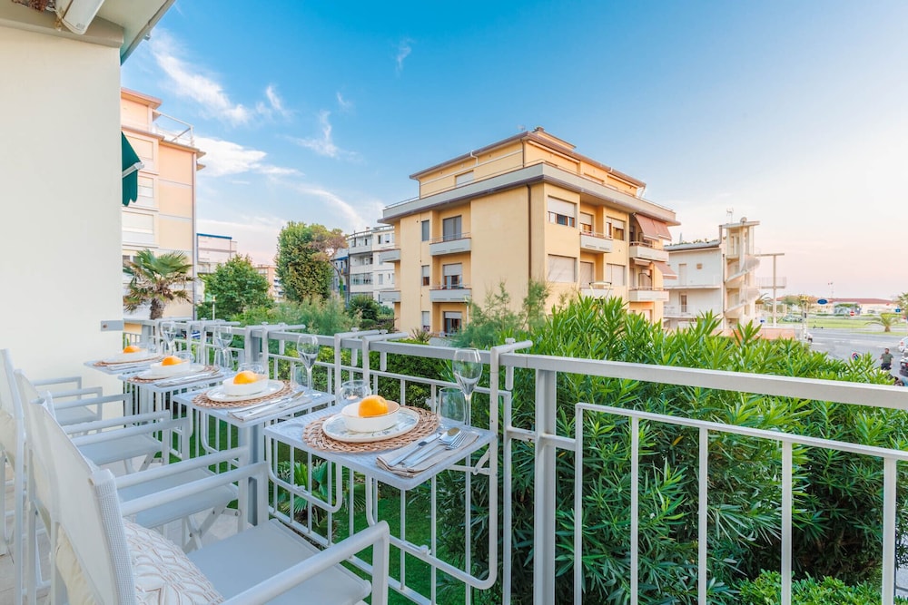 Marine Charm in Viareggio