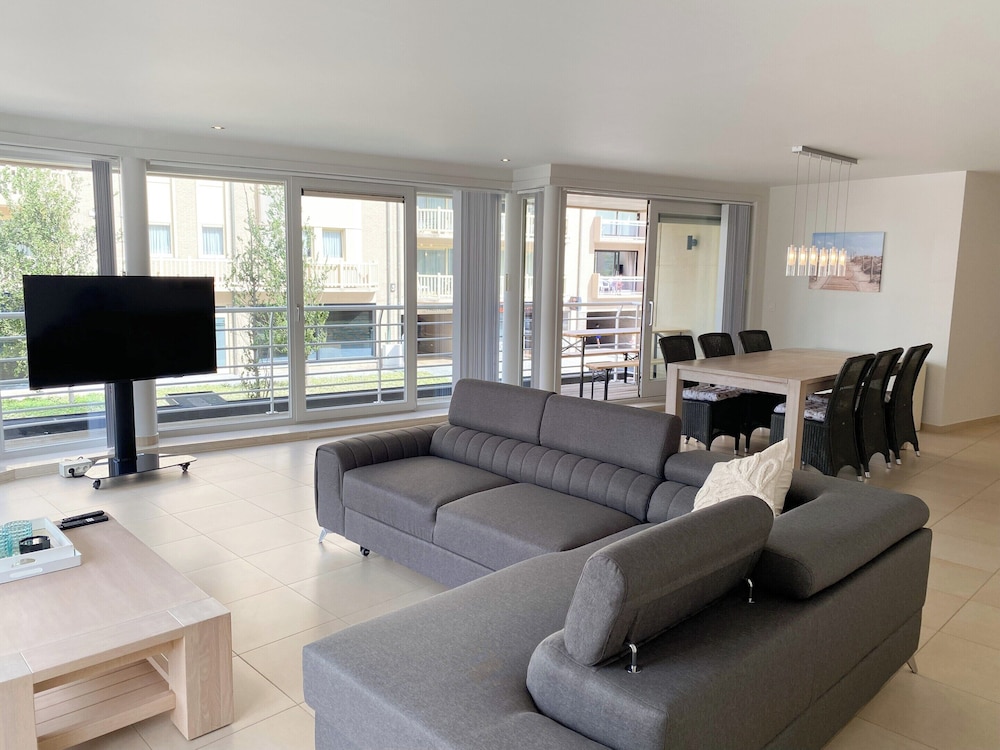 Apartment in Nieuwpoort-bad Near Beach