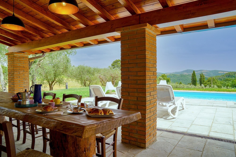 Villa Il Girasole in Parrano view 3
