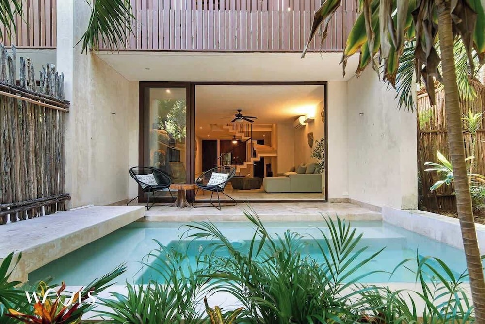 2 Br. PH W/private Pool in Luxury Gated Community