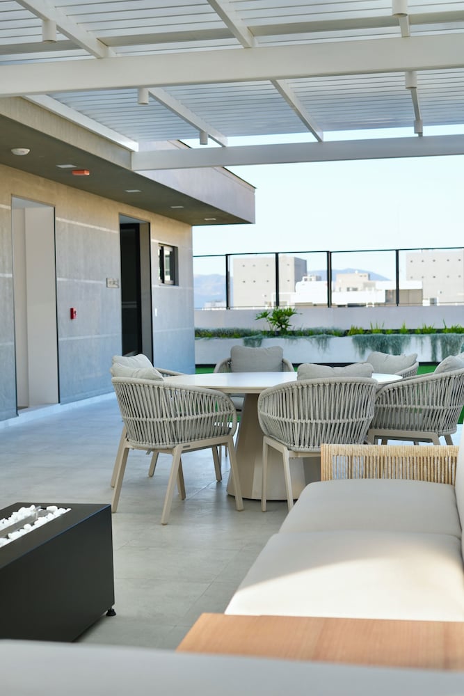 ADN Apartments and Studios