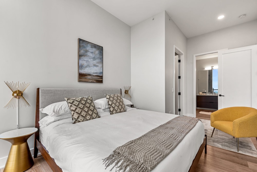 Group Escape 2 Luxury 3BR Penthouses