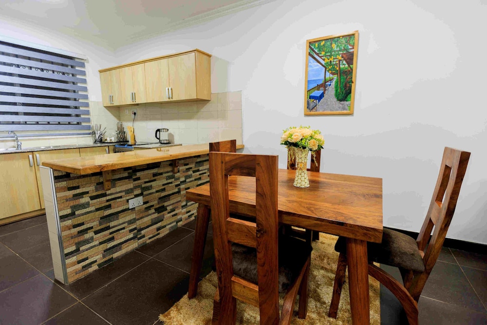 Lucian Cottages