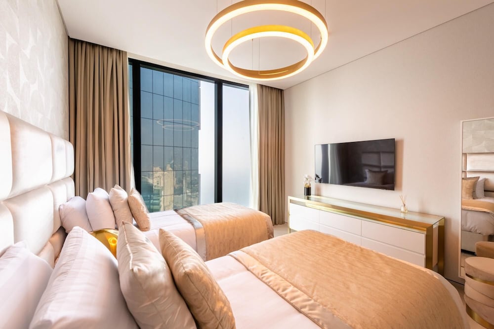 Gorgeous Apt wz Stunning Sea Views in Address JBR