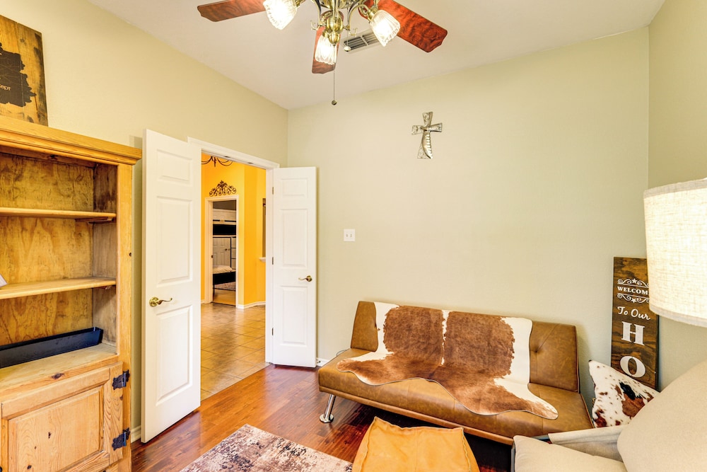 DFW Fun Awaits: Family Home in Crowley!