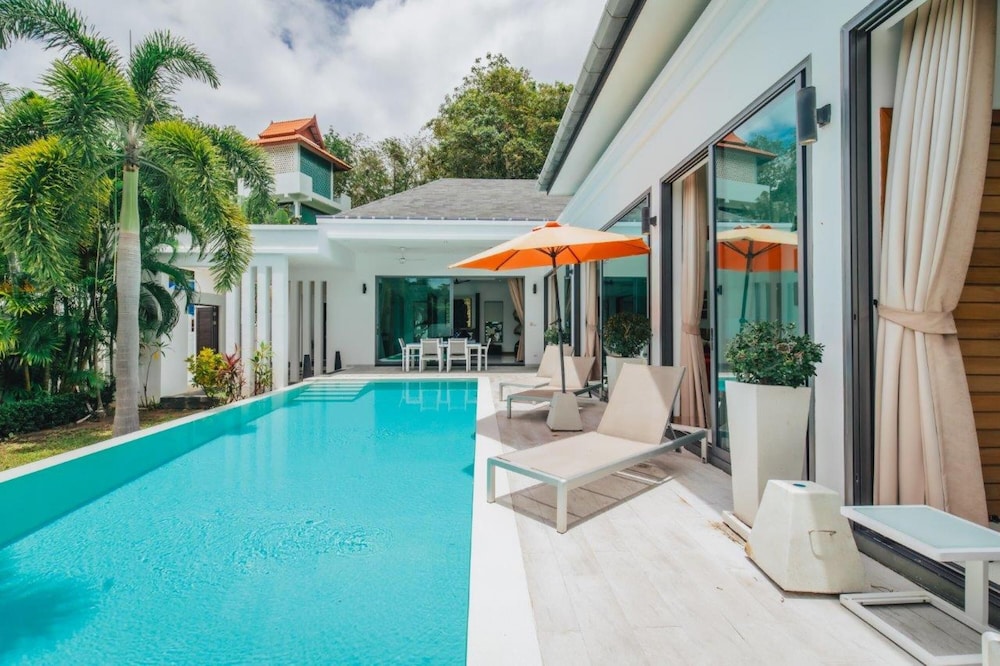 Pool & Wellness