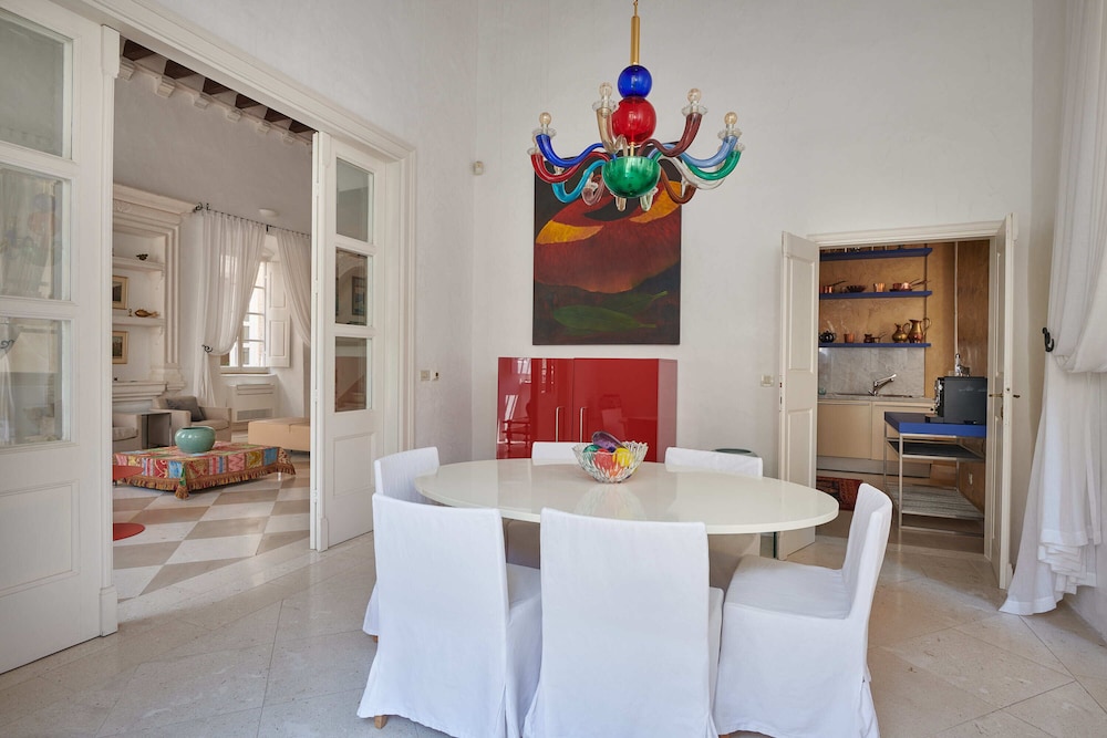 LUXURY VILLA 44
