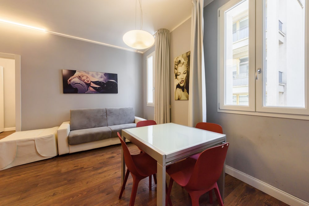Dolcevita Suite by Mmega