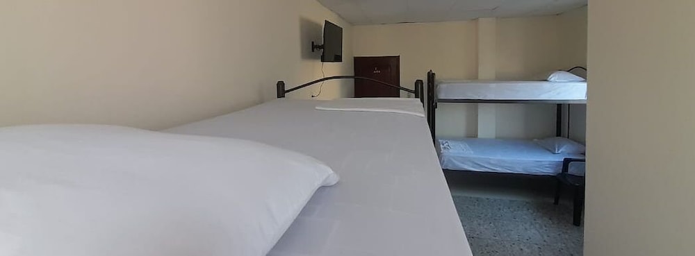 HOSTAL SAN MARINO view 5