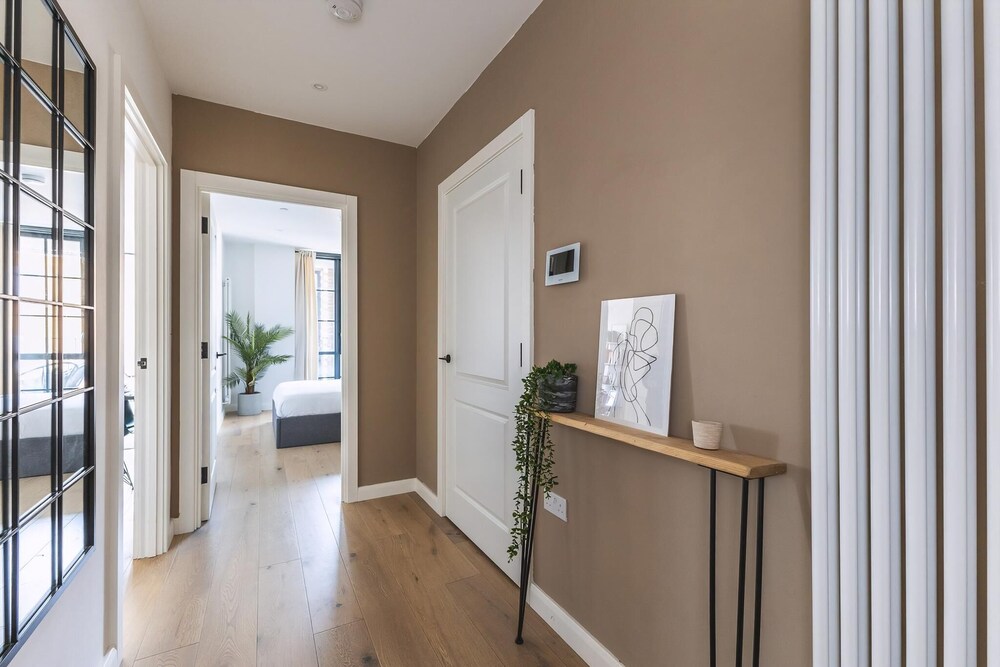 Stylish Hackney Wick Apartment With Terrace