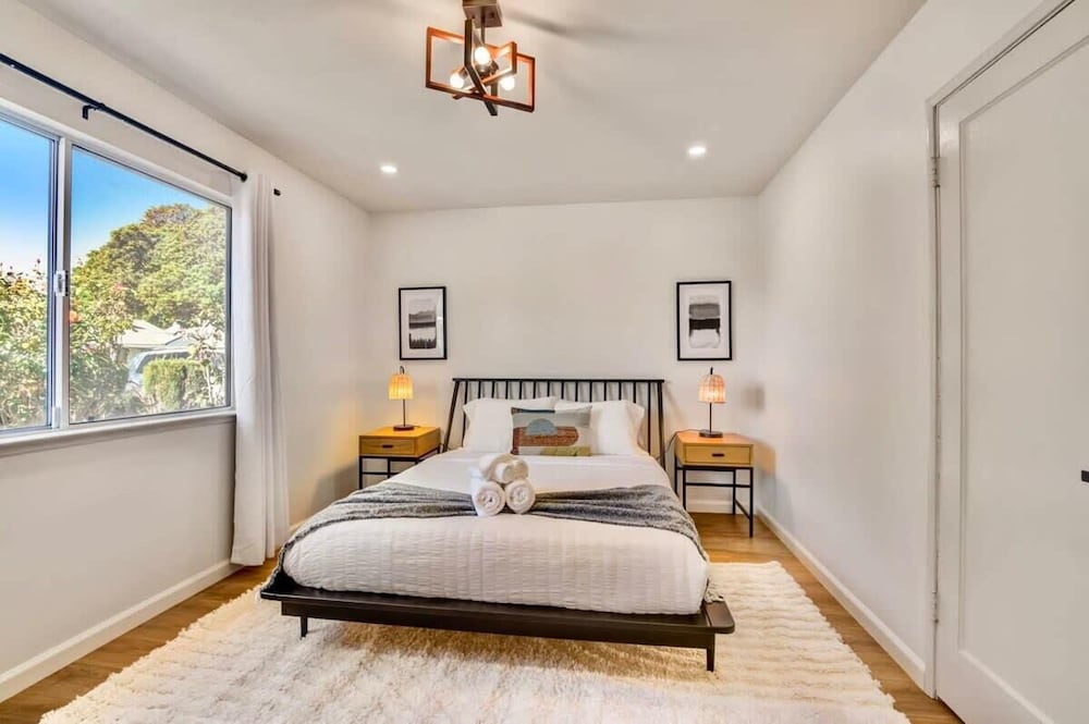 @ Marbella Lane - Stylish Cozy4br in Siliconvalley