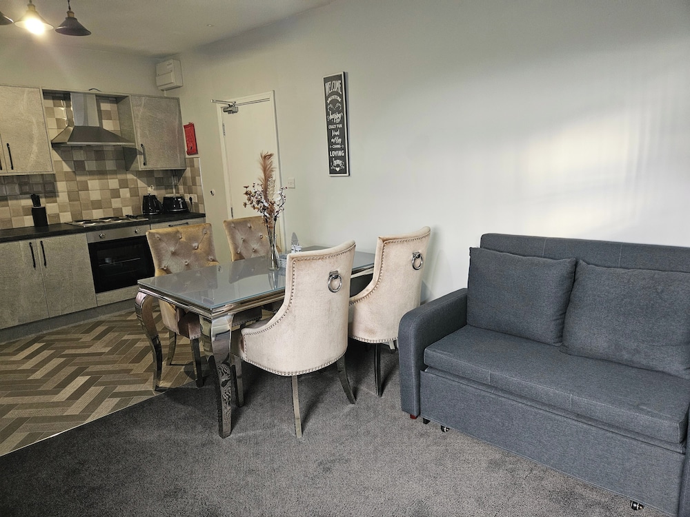 Telford Tranquility Apartment Flat 3 for 4 Guests