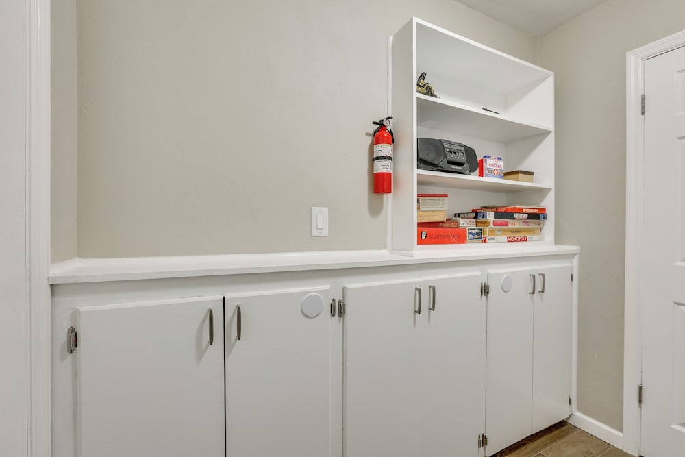 Centrally Located Oasis 1 Mi to Shadow Mountain!
